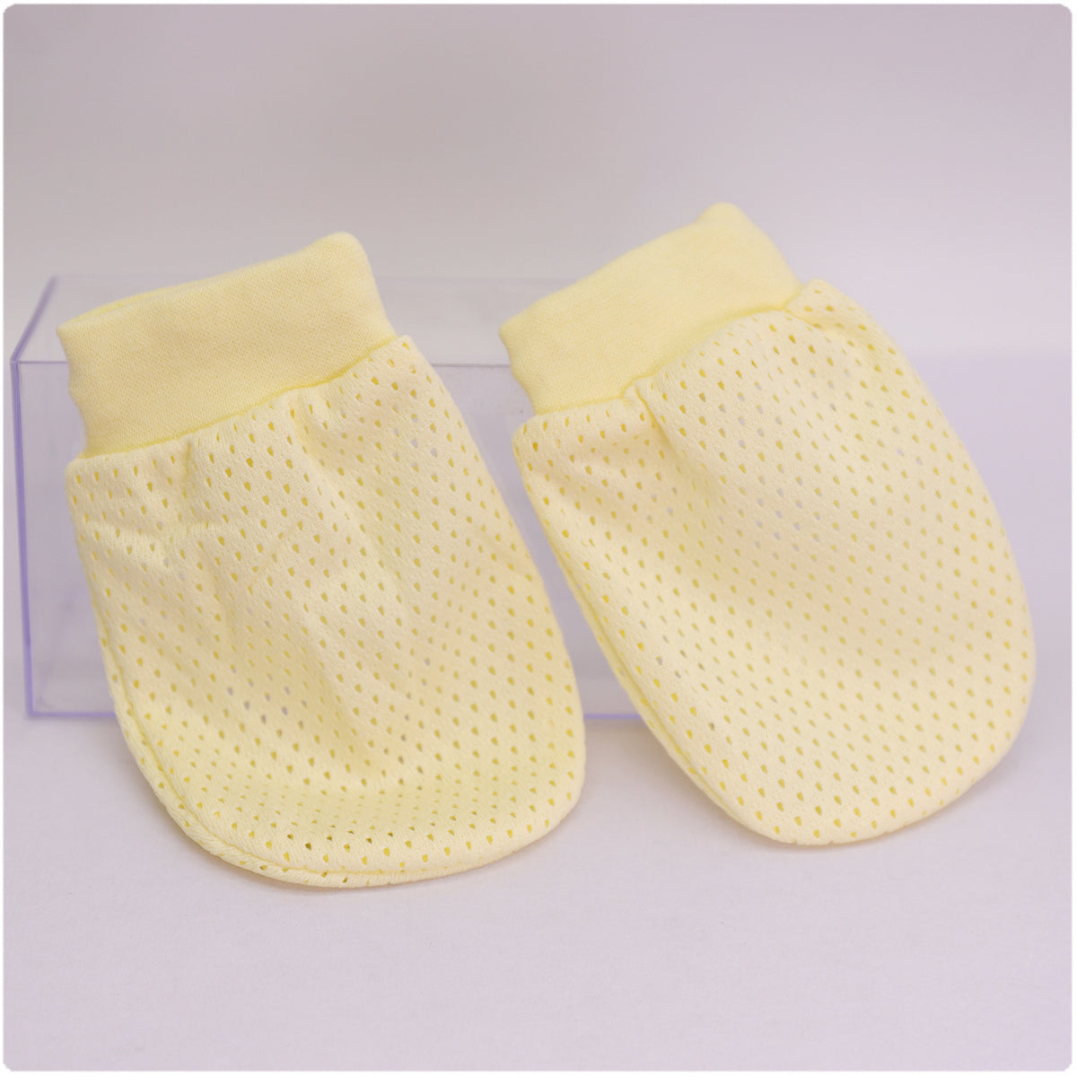 SoftGrip Newborn Mittens